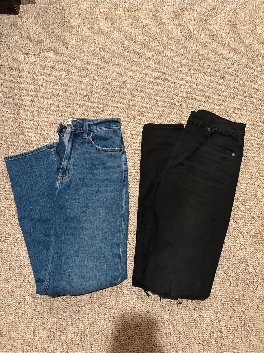 bundle of jeans! (abercrombie, american eagle)